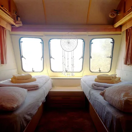 Michas Caravan For 2 The Herd Of Horses From Your Bed * Barao de Sao Joao